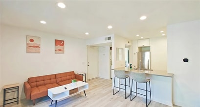Building Photo - 288 Tangelo