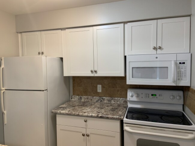 Foto del edificio - 24182 Ashford Ln