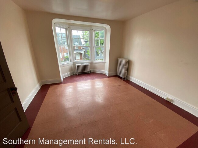 Building Photo - 3 br, 1.5 bath House - 754 W Locust St