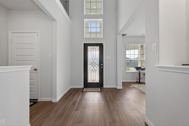 Building Photo - 3025 Waxwing Dr