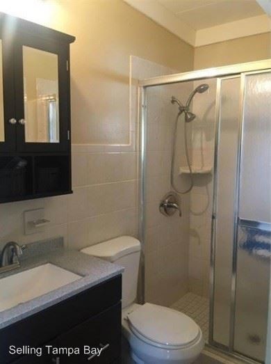 Building Photo - 3 br, 1 bath House - 4104 W Mango Ave