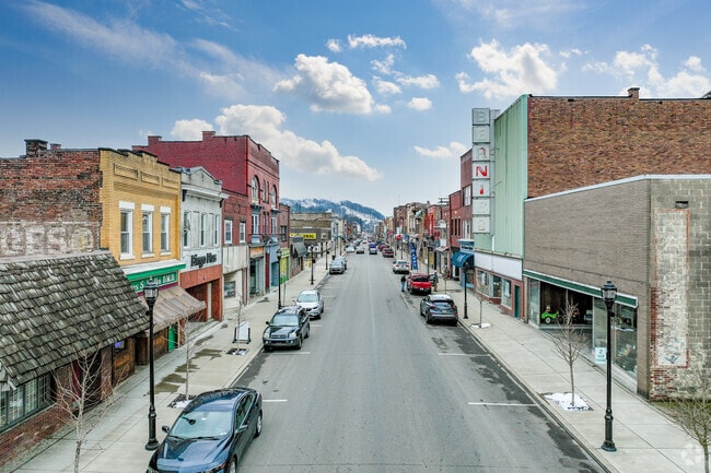 Merchant Street is the main commercial street in Ambridge.