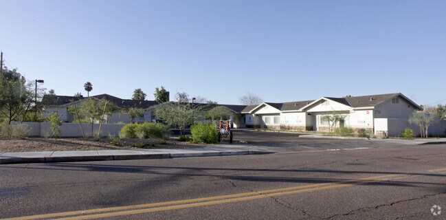 Foto del edificio - Orangewood Luxury Apartments