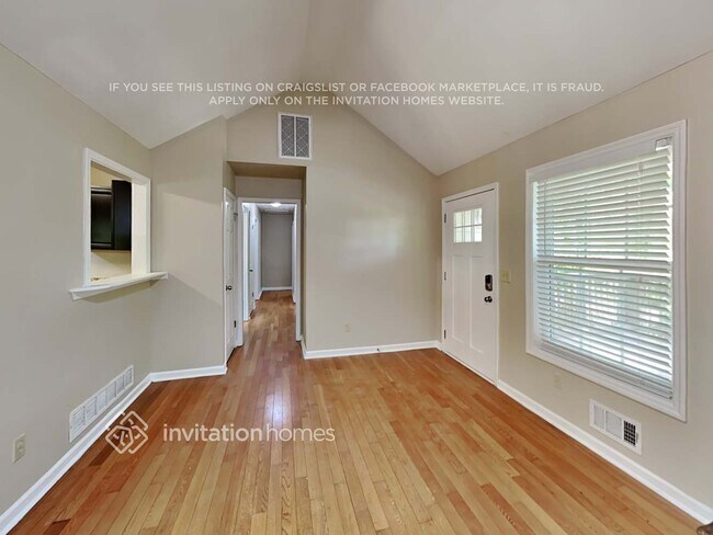 Building Photo - 60 Dillard Dr NE
