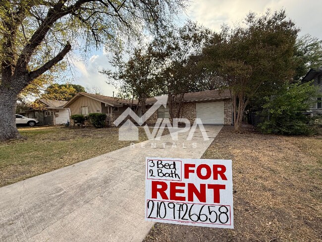 Foto del edificio - 4322 Eagle Nest Dr