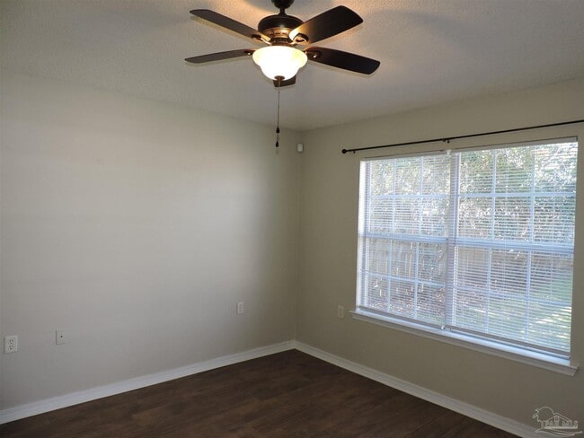 Foto del edificio - 4058 Glenway Dr