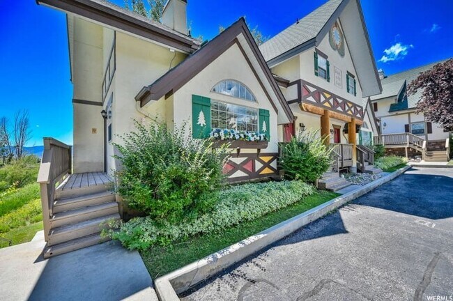 Foto del edificio - 340 Rainbow Ln
