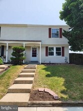 Building Photo - 1768 Carriage Way