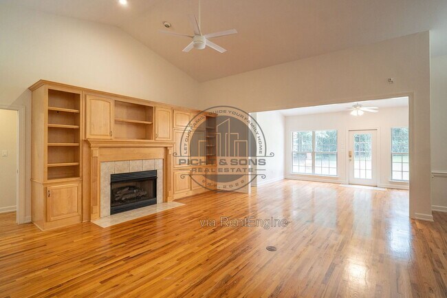 Foto del edificio - 9540 Starhawk Dr