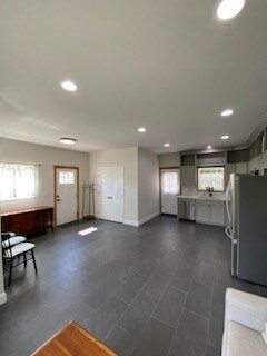 Building Photo - 7354 Bunker Hill Rd