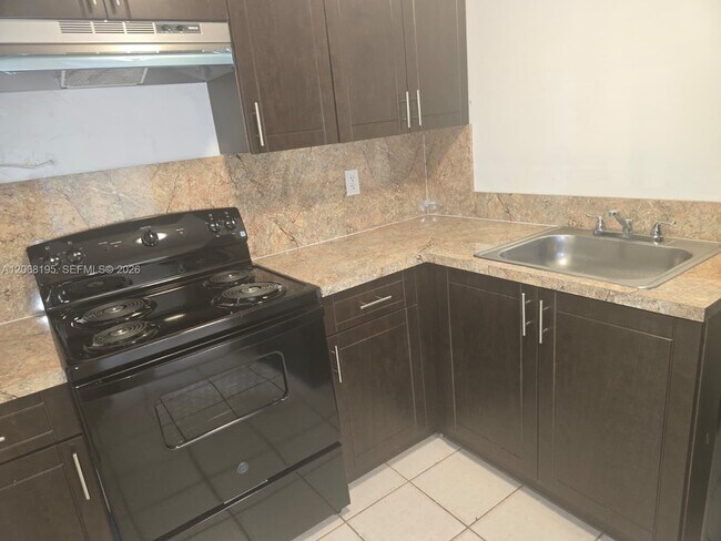 Foto del edificio - 13725 NE 6th Ave
