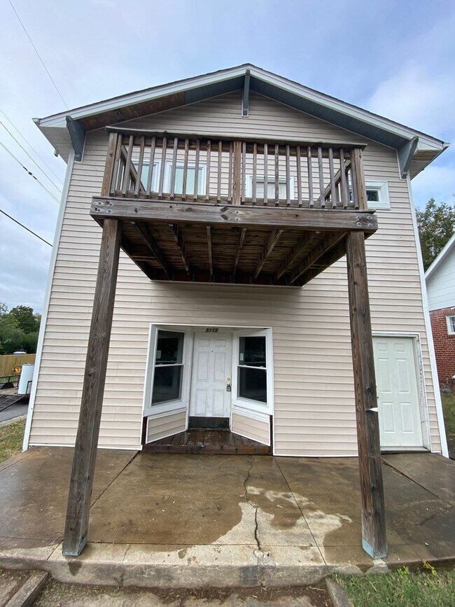 Building Photo - 5115 Salem St