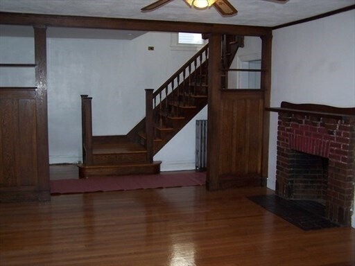 Foto del edificio - 427 N Main St