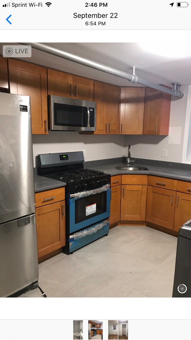 Foto del edificio - 738 Lenox Rd