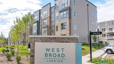 Building Photo - 2636 Lassen Pl