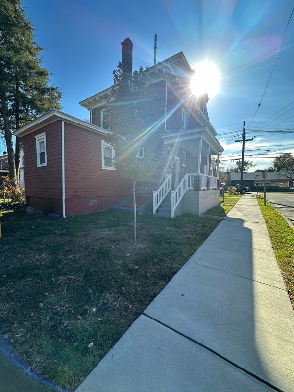 Building Photo - 252 Parkway Ave