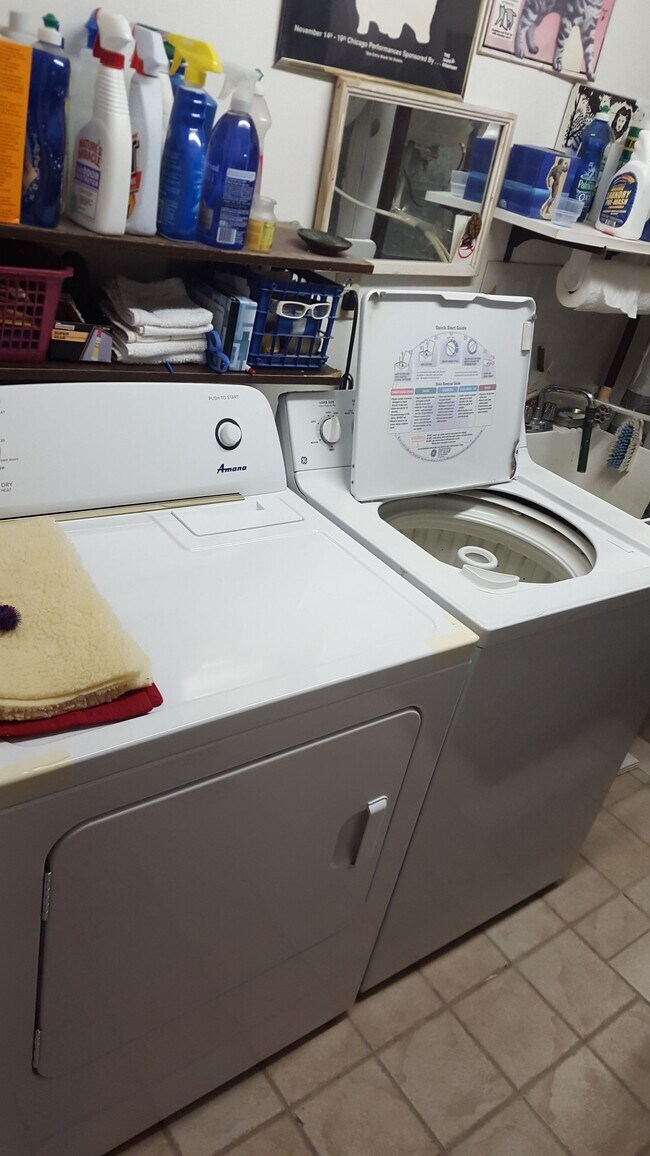 Laundry - 9 E Hill Rd