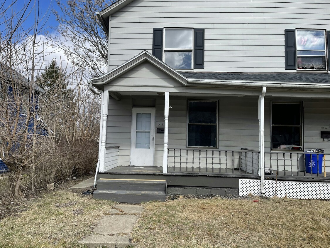 Primary Photo - 519 Lyndal St