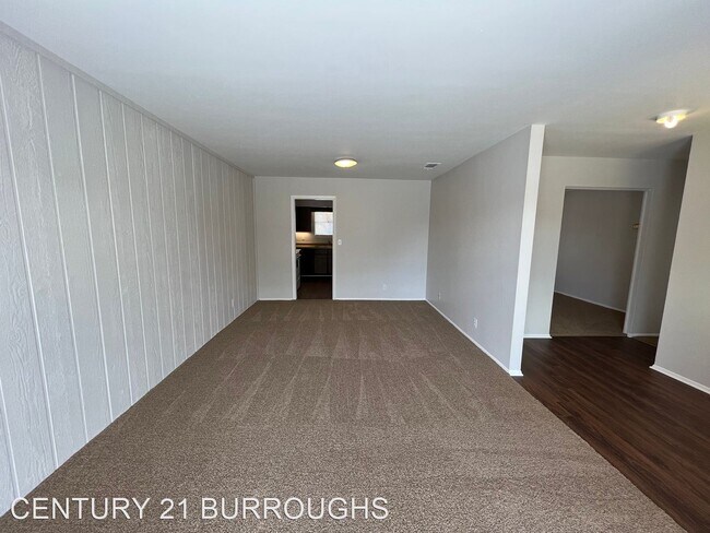 Building Photo - 3 br, 2 bath House - 8127 Golden Forest