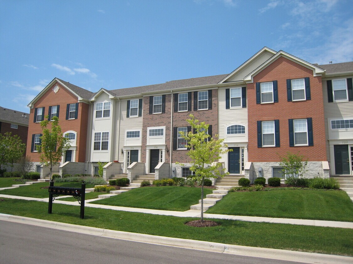 716 Thornbury Rd, Bartlett, IL 60103 Townhome Rentals in Bartlett IL