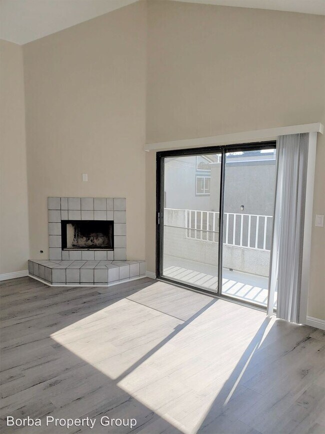 Foto del edificio - 2506 E 6th St