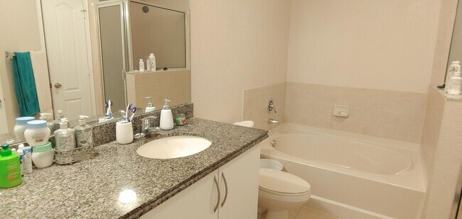 Foto del edificio - 136 SW Peacock Blvd