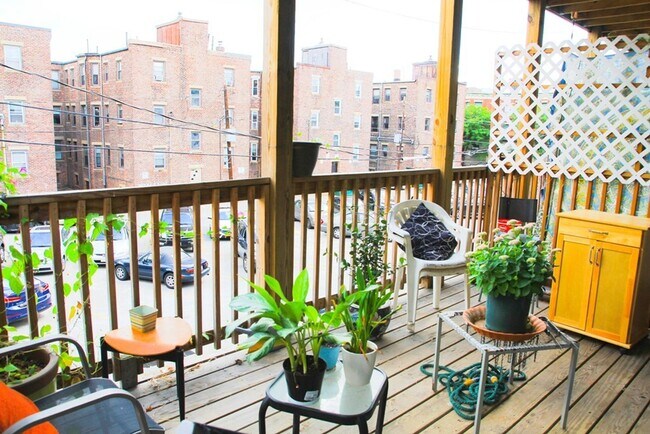 Building Photo - Huge 4-bedroom on GL-B @ Harvard in Allston