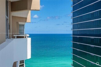 Building Photo - 1980 S Ocean Dr