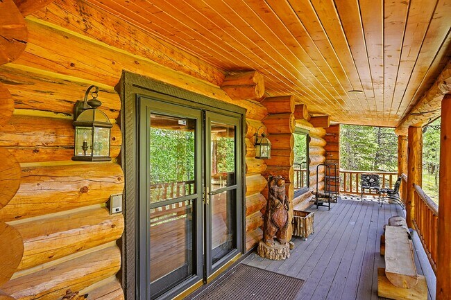 Building Photo - 652 Bear Mountain Rd