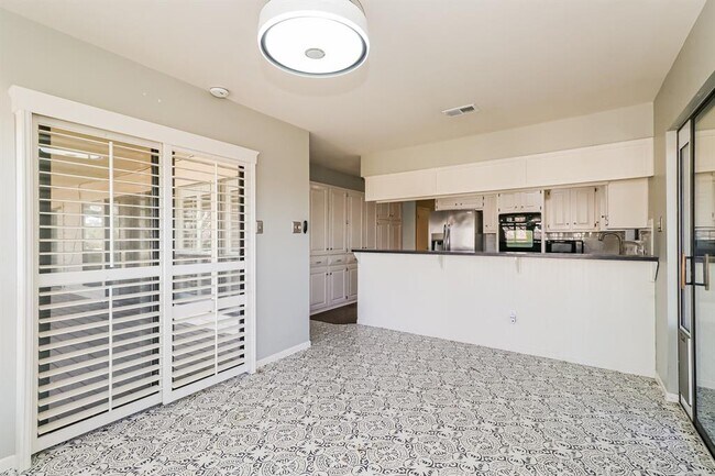 Foto del edificio - 208 Crescent Bluff