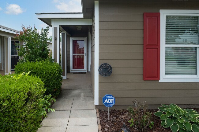 Building Photo - 15375 Tyler Mill Dr