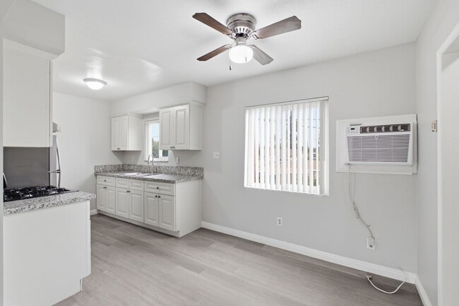 Building Photo - 230 S Bandy Ave