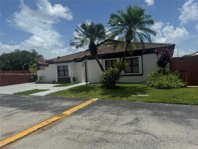 Foto del edificio - 609 SW 87th Pl