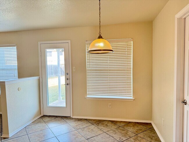 Foto del edificio - 4803 Donegal Bay Ct