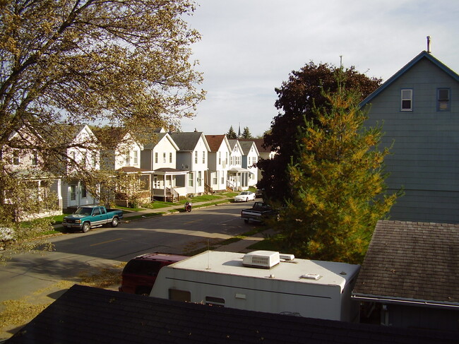 Livingroom view - 2645 Jackson St