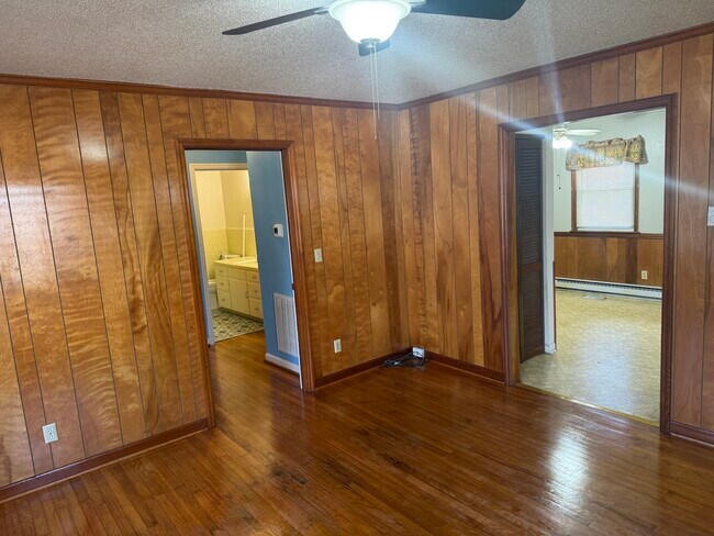 Foto del edificio - 3733 Wakefield Ln