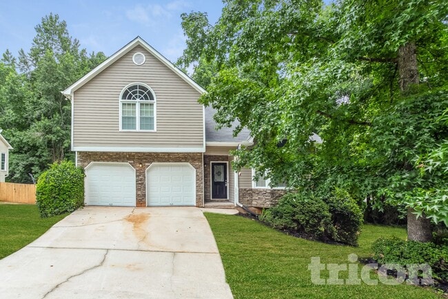 Building Photo - 3000 Water Brook Dr SW