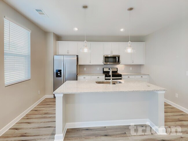 Building Photo - 2063 Neill Ln