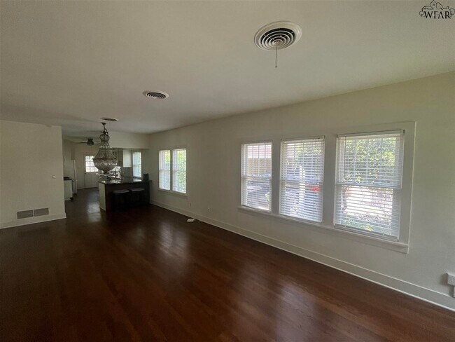 Foto del edificio - 3216 Milby Ave