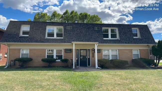 Building Photo - 865 Cook Ave