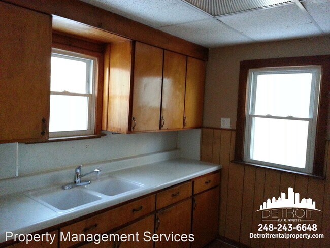 Foto del edificio - 3 br, 1 bath House - 631 Spencer