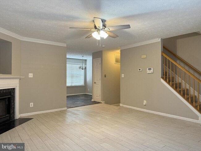 Building Photo - 606 Kensington Dr