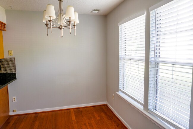 Building Photo - 10707 Charlesfield Ct