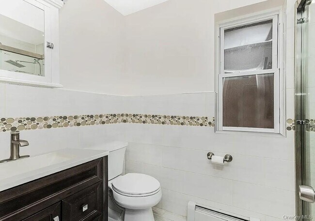 Building Photo - 5631 Post Rd