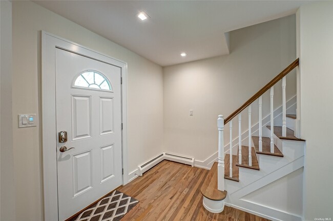 Building Photo - 7 Flocee Pl