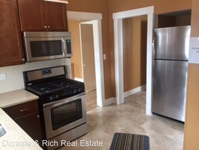 Foto del edificio - 3 br, 2 bath House - 504 West Jackson Street