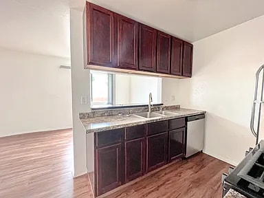 Foto del edificio - 14746 Delano St