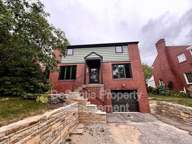 Building Photo - 794 Chalmers Pl