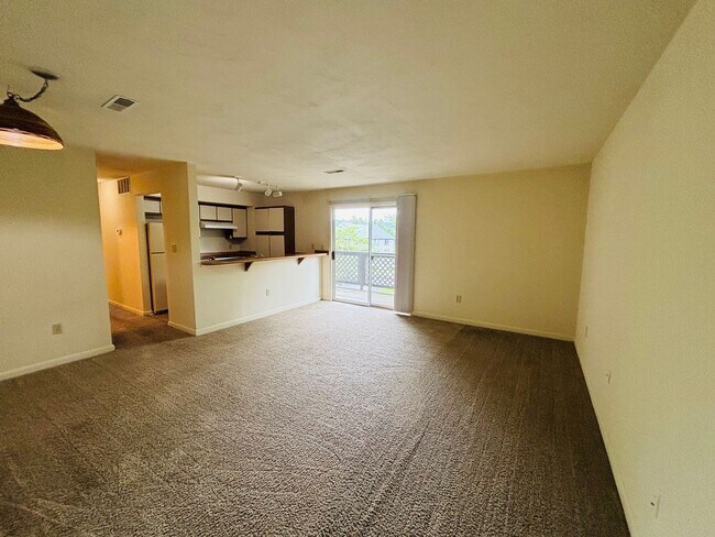 Foto del edificio - 844 Claytor Square