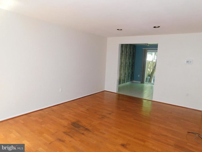 Foto del edificio - 10721 Lester St